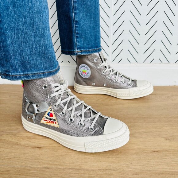 ❤️Converse Chuck 70 Pride Hi Silver Sz 7 Women's Shoes Metallic Sneaker A10214C - Picture 2 of 14